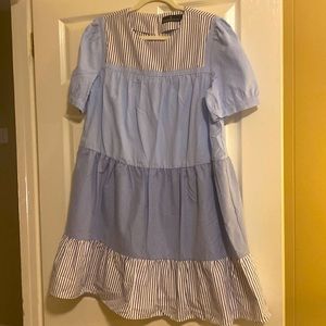Tuckernuck dress size large Pomander Place